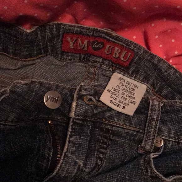 Shorts - Picture 2 of 2